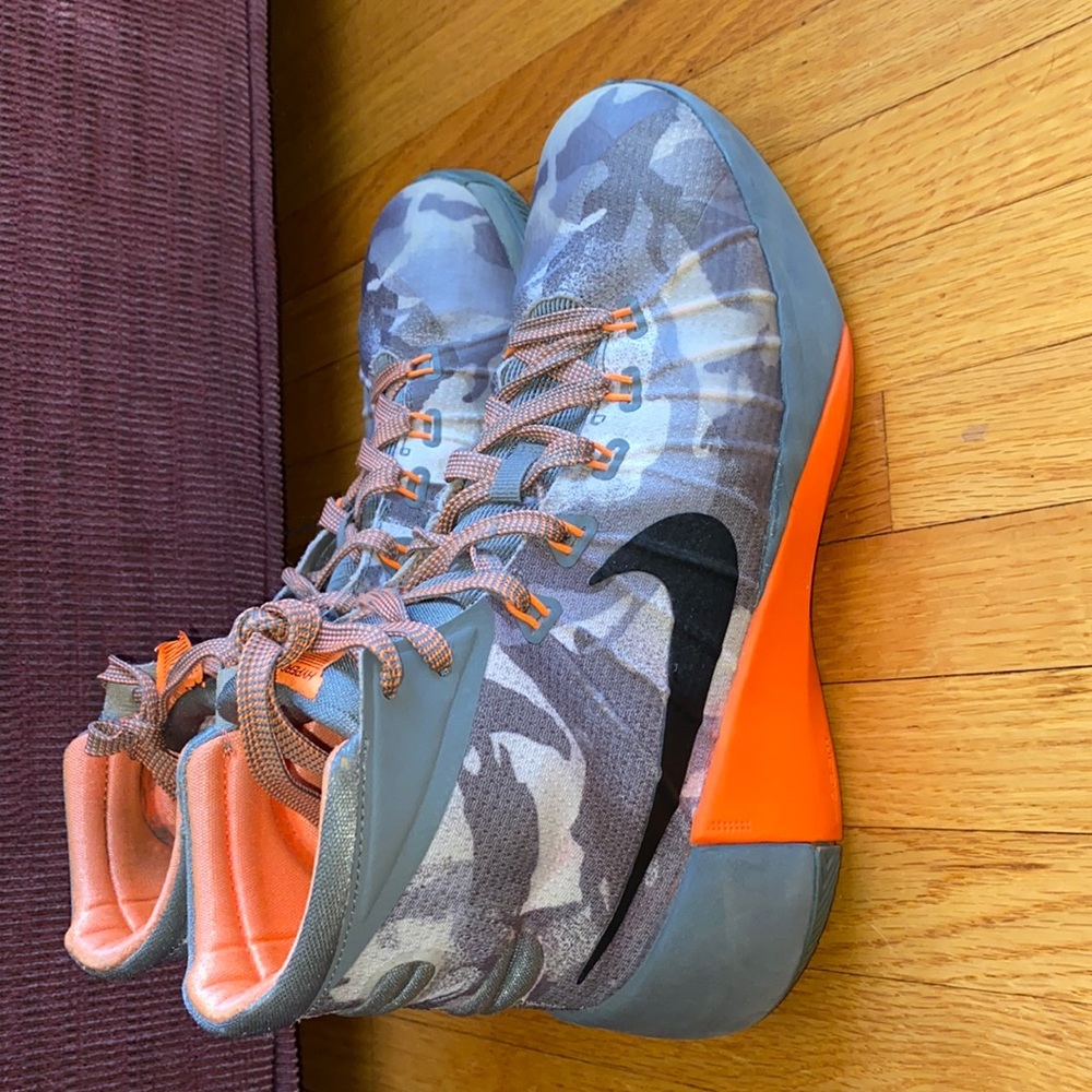 Nike Hyperdunks Basketball Shoes